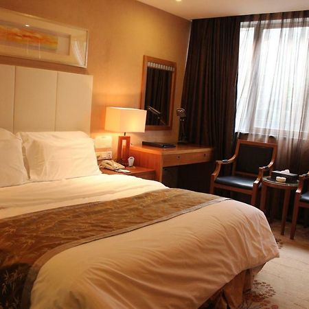 Shenzhen Luohu Railway Station Hotel - Commercial Building Bagian luar foto