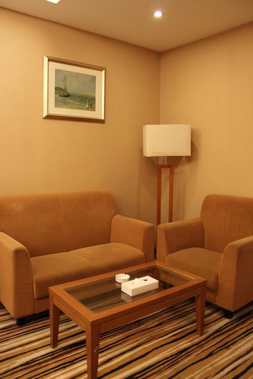 Shenzhen Luohu Railway Station Hotel - Commercial Building Ruang foto