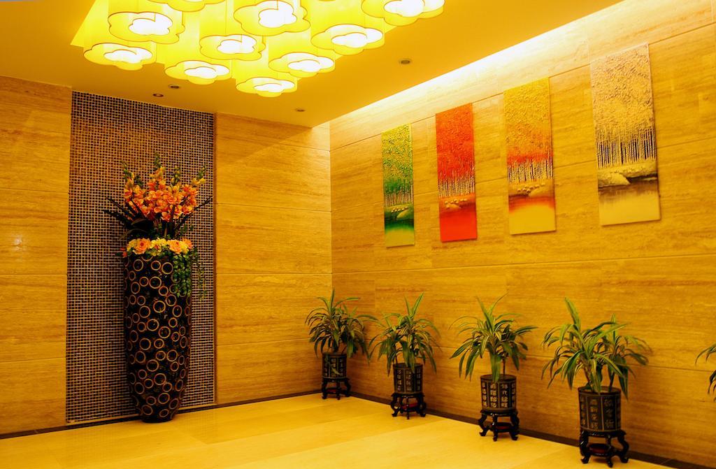 Shenzhen Luohu Railway Station Hotel - Commercial Building Bagian luar foto